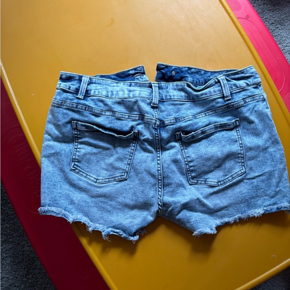 Jean shorts - Picture 2 of 2